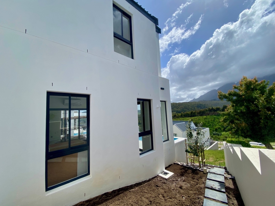 3 Bedroom Property for Sale in La Roche Western Cape